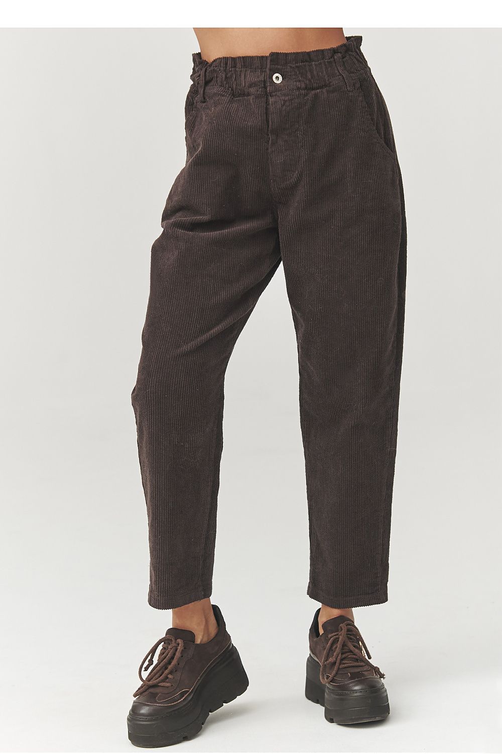  corduroy trousers model 223243 Makadamia 
